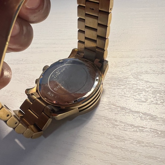 Michael Kors watch - Picture 3 of 3